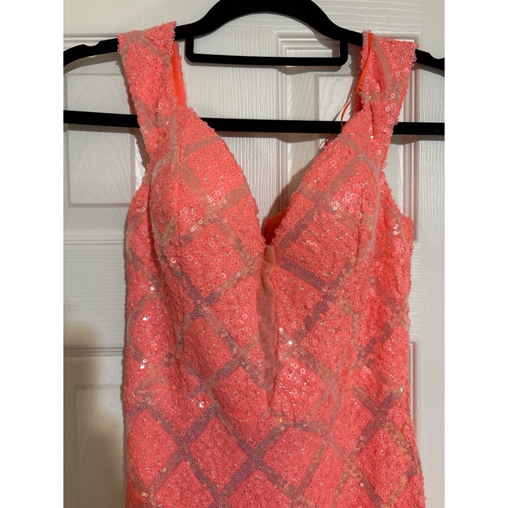 Elegant Sequin Coral Off-Shoulder Dress - Picture 5 of 10